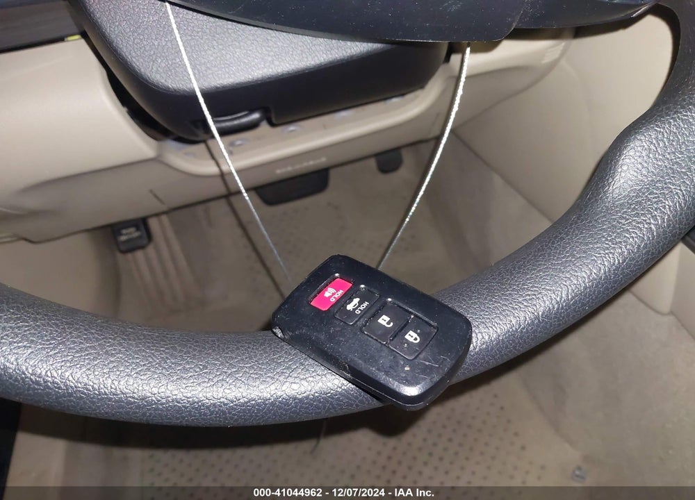2014 TOYOTA CAMRY HYBRID LE VIN: 4T1BD1FK5EU101977