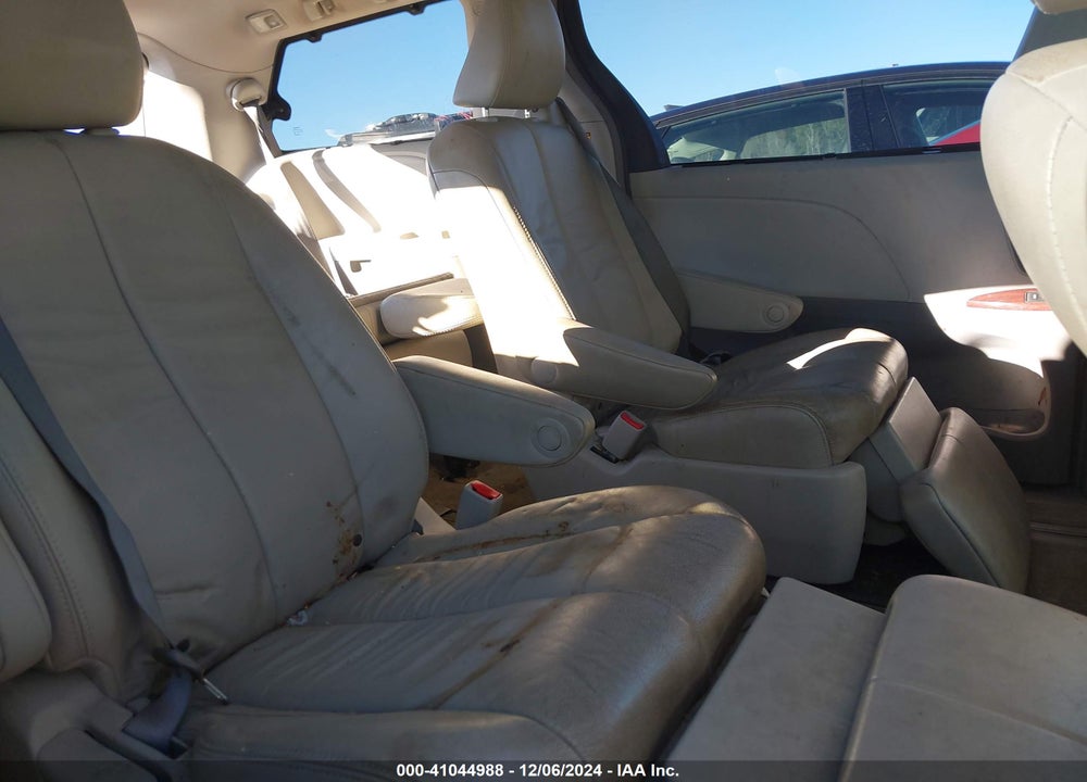 2013 TOYOTA SIENNA XLE 7 PASSENGER VIN: 5TDDK3DC1DS058882