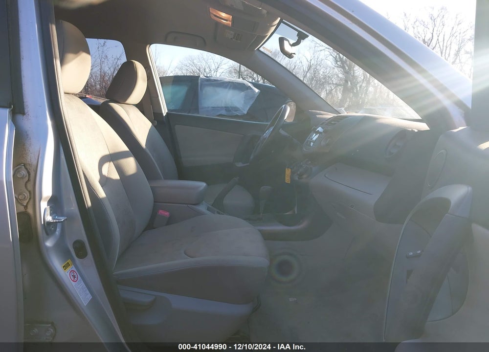 2010 TOYOTA RAV4 VIN: JTMZF4DV0AD026823
