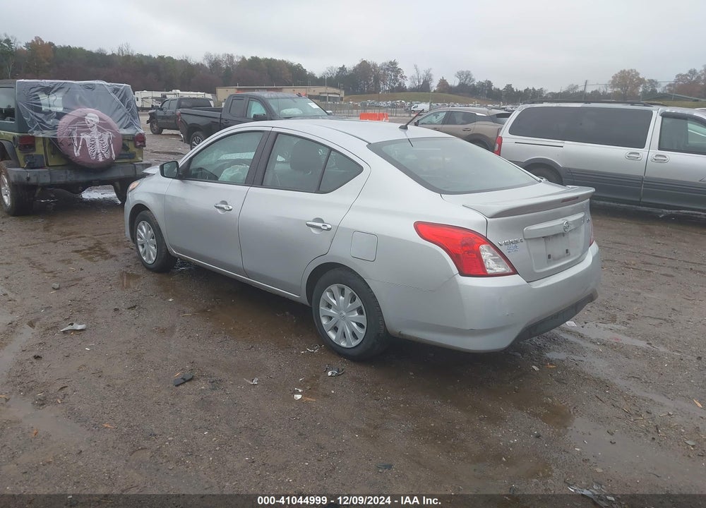 2019 NISSAN VERSA 1.6 SV VIN: 3N1CN7AP0KL857589