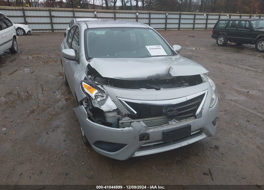 2019 NISSAN VERSA 1.6 SV VIN: 3N1CN7AP0KL857589
