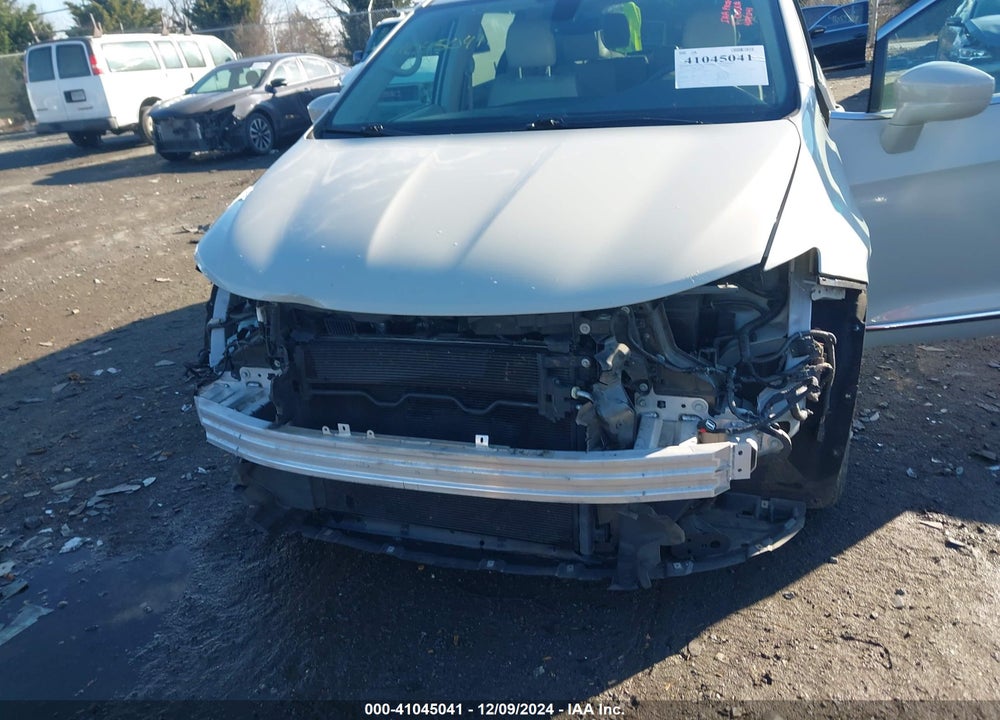 2017 CHRYSLER PACIFICA TOURING L PLUS VIN: 2C4RC1EG0HR584587