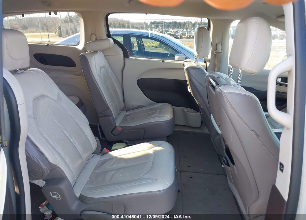 2017 CHRYSLER PACIFICA TOURING L PLUS VIN: 2C4RC1EG0HR584587