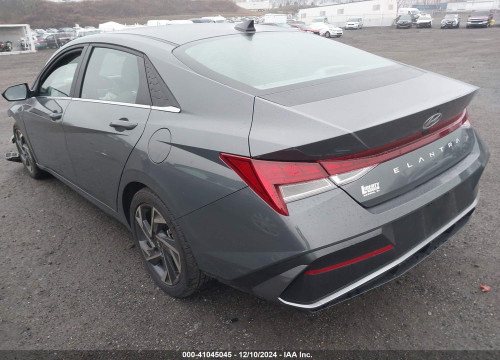 2024 HYUNDAI ELANTRA VIN: KMHLS4DG2RU645322