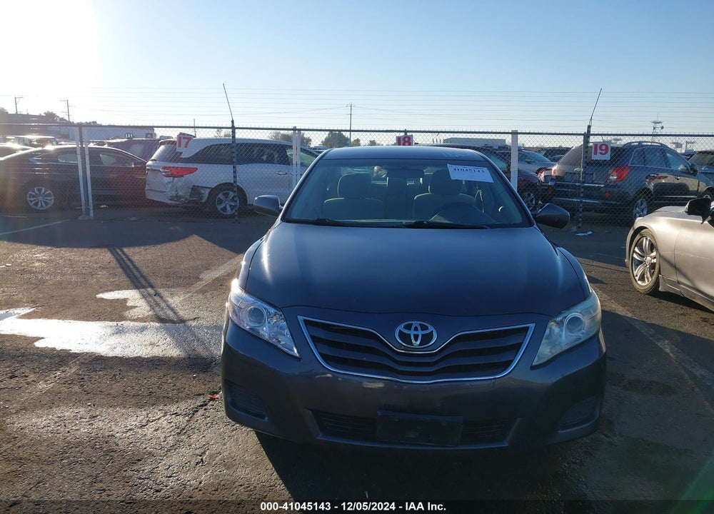 2011 TOYOTA CAMRY LE VIN: 4T1BF3EK2BU213669