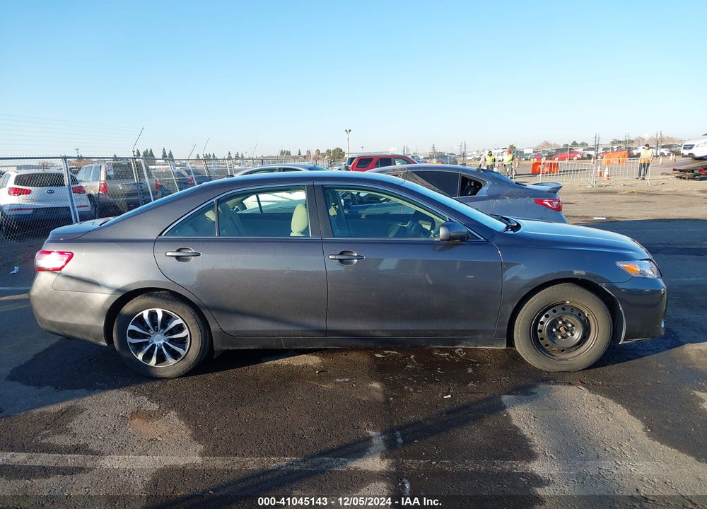 2011 TOYOTA CAMRY LE VIN: 4T1BF3EK2BU213669