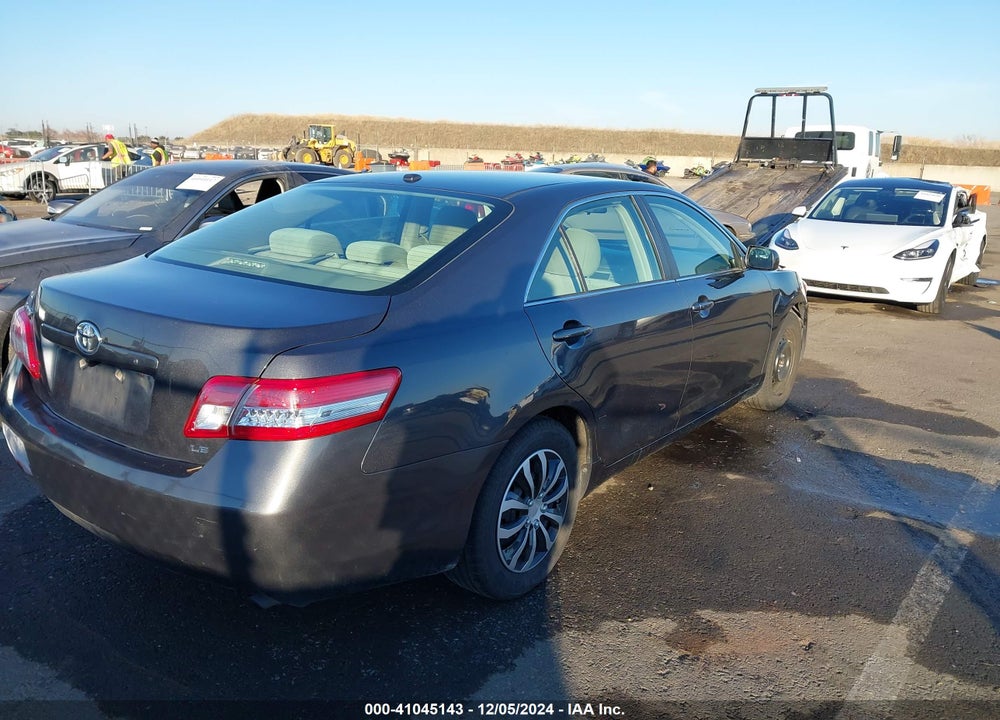 2011 TOYOTA CAMRY LE VIN: 4T1BF3EK2BU213669
