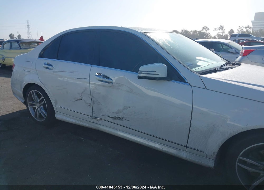 2012 MERCEDES-BENZ C 300 VIN: WDDGF8BB3CF912512