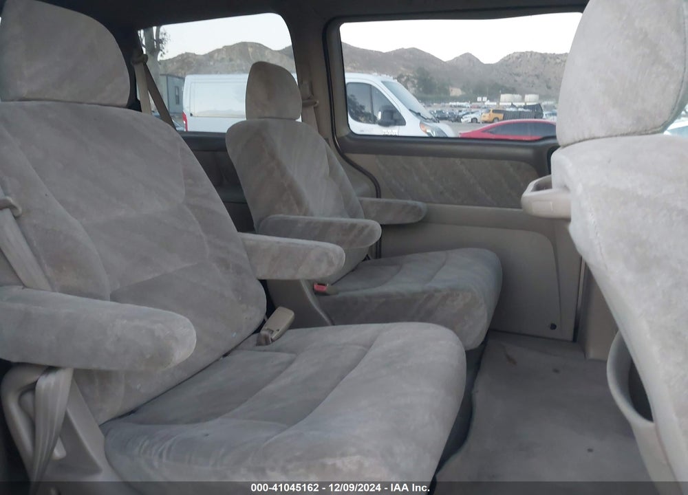 2004 HONDA ODYSSEY EX VIN: 5FNRL18654B073966