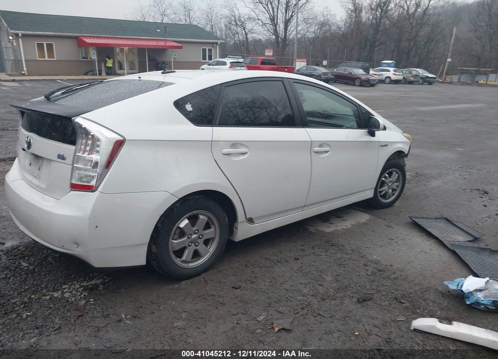 2011 TOYOTA PRIUS FOUR VIN: JTDKN3DU2B0320142