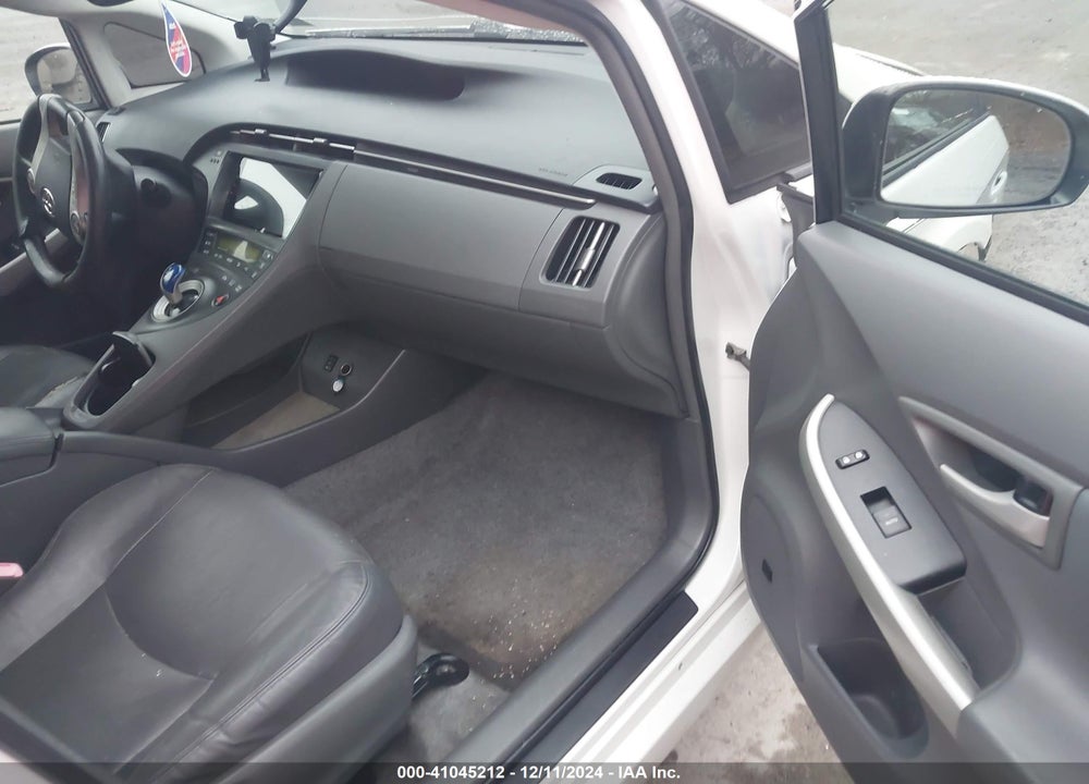 2011 TOYOTA PRIUS FOUR VIN: JTDKN3DU2B0320142