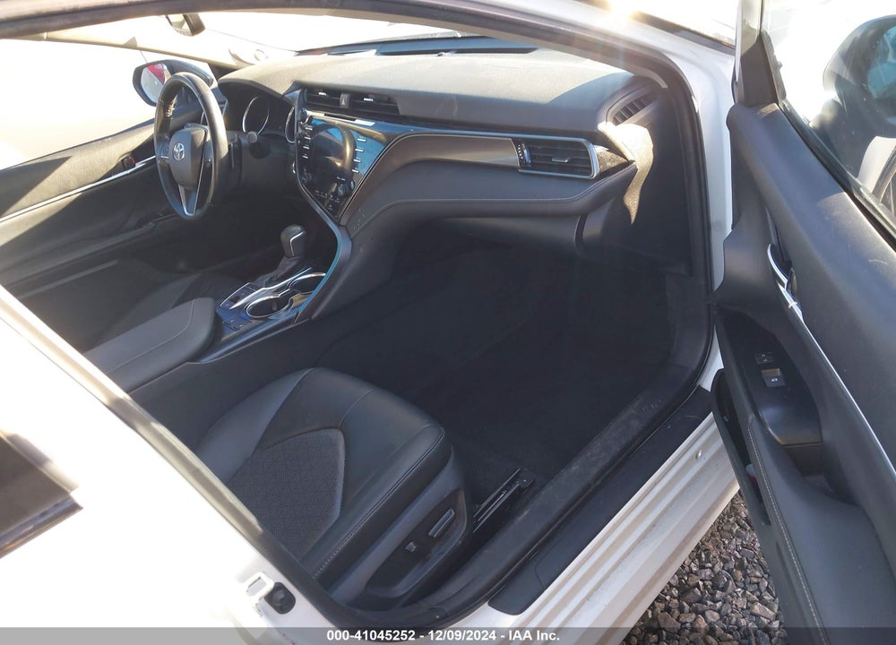 2019 TOYOTA CAMRY XSE VIN: 4T1B61HK7KU214686