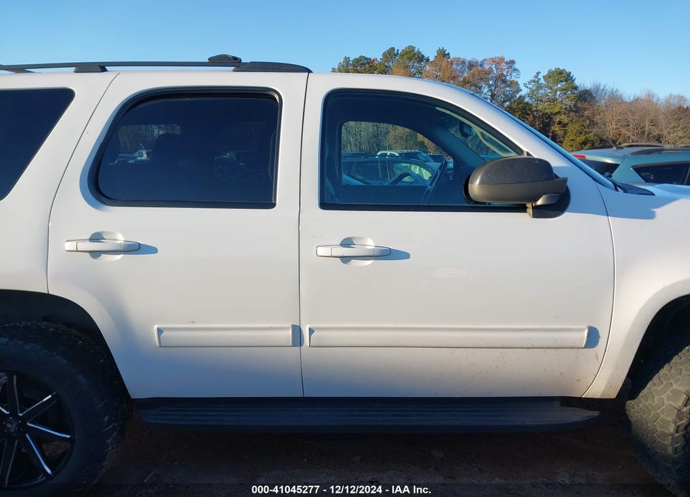 2011 CHEVROLET TAHOE LS VIN: 1GNSKAE00BR397457