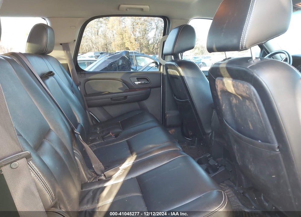 2011 CHEVROLET TAHOE LS VIN: 1GNSKAE00BR397457