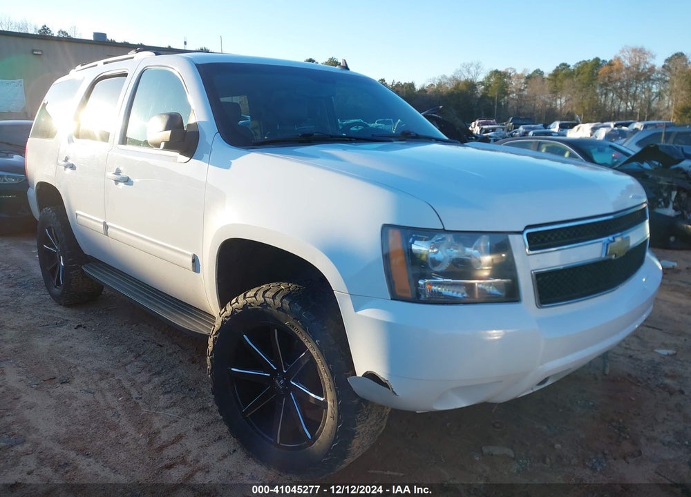 2011 CHEVROLET TAHOE LS VIN: 1GNSKAE00BR397457