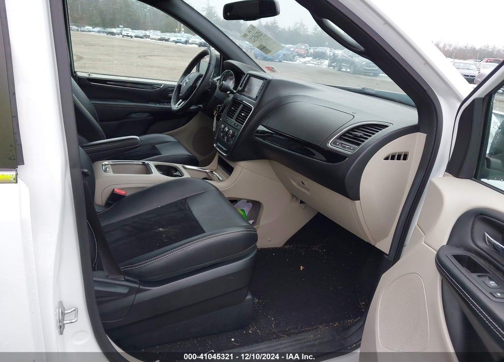2018 DODGE GRAND CARAVAN SXT VIN: 2C4RDGCG6JR266465