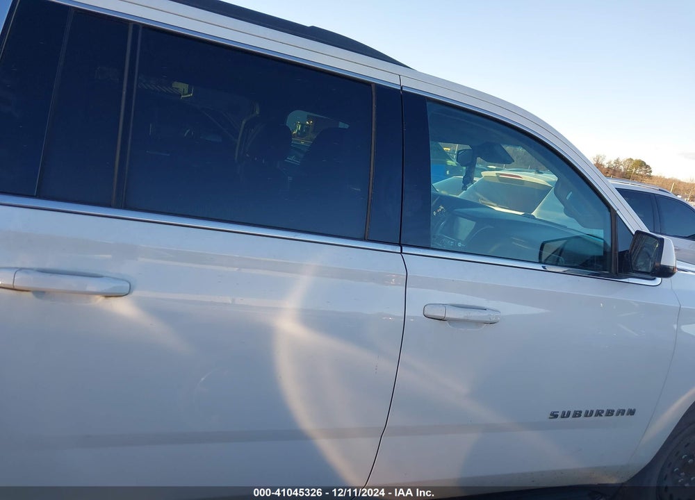2018 CHEVROLET SUBURBAN LT VIN: 1GNSCHKCXJR109429