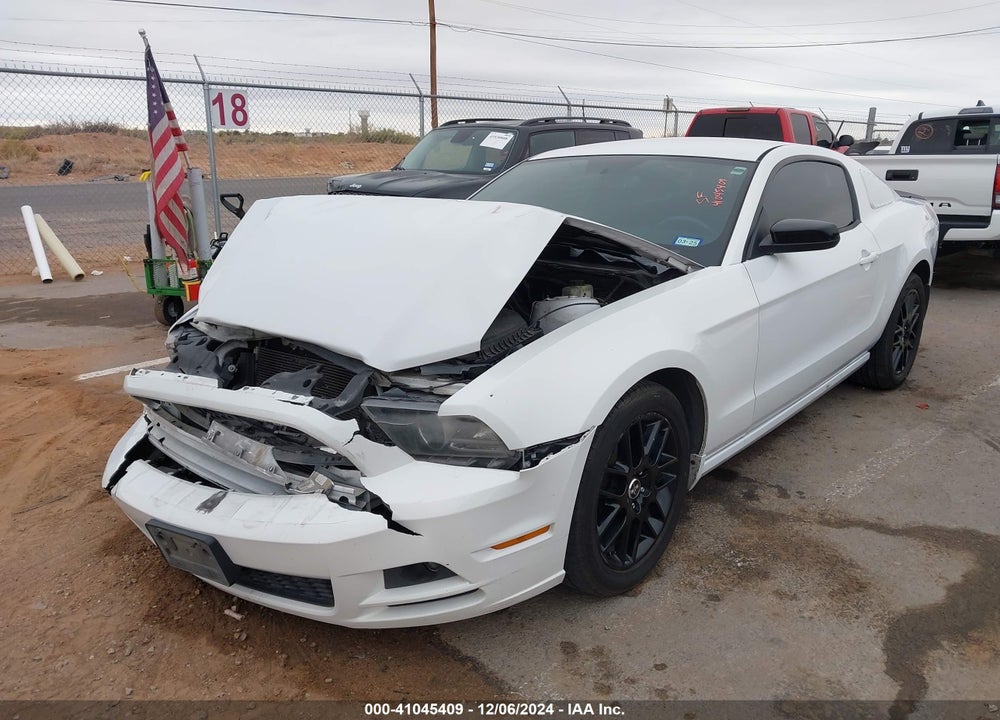 2014 FORD MUSTANG V6 VIN: 1ZVBP8AM6E5288148