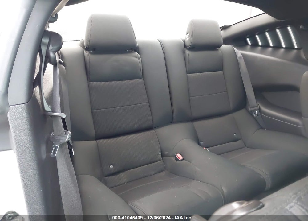 2014 FORD MUSTANG V6 VIN: 1ZVBP8AM6E5288148