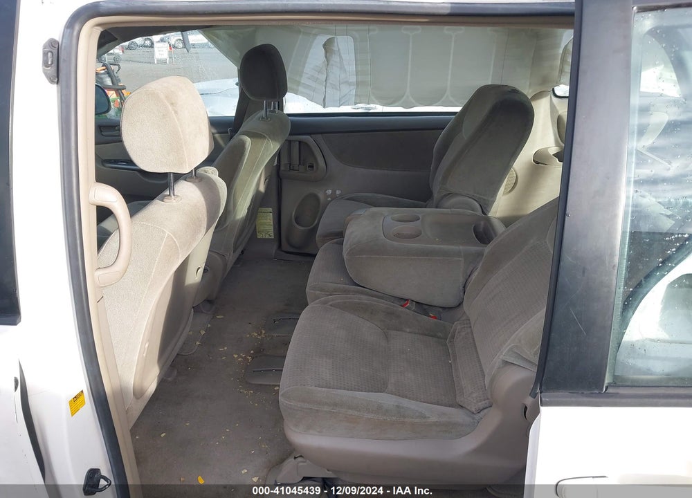 2006 TOYOTA SIENNA CE VIN: 5TDZA23C06S524177