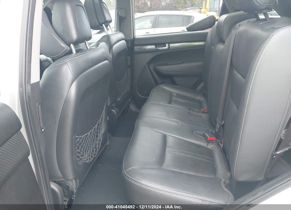 2011 KIA SORENTO SX V6 VIN: 5XYKW4A26BG160749