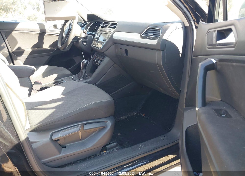 2020 VOLKSWAGEN TIGUAN 2.0T S VIN: 3VV1B7AX7LM161550
