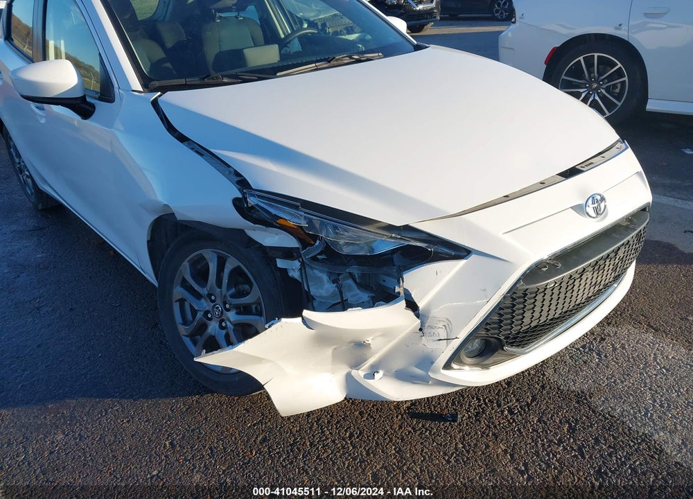 2020 TOYOTA YARIS LE VIN: 3MYDLBJV1LY702080