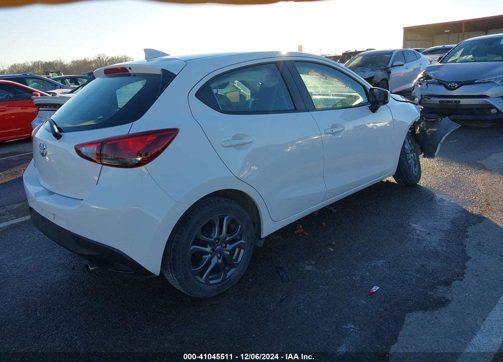 2020 TOYOTA YARIS LE VIN: 3MYDLBJV1LY702080