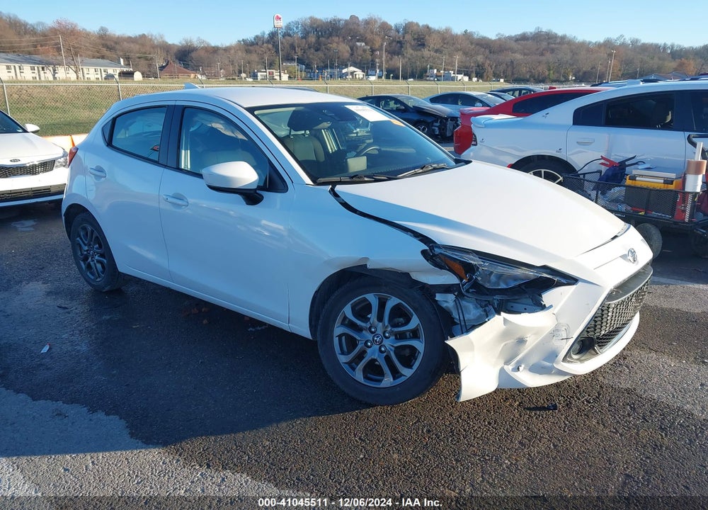2020 TOYOTA YARIS LE VIN: 3MYDLBJV1LY702080