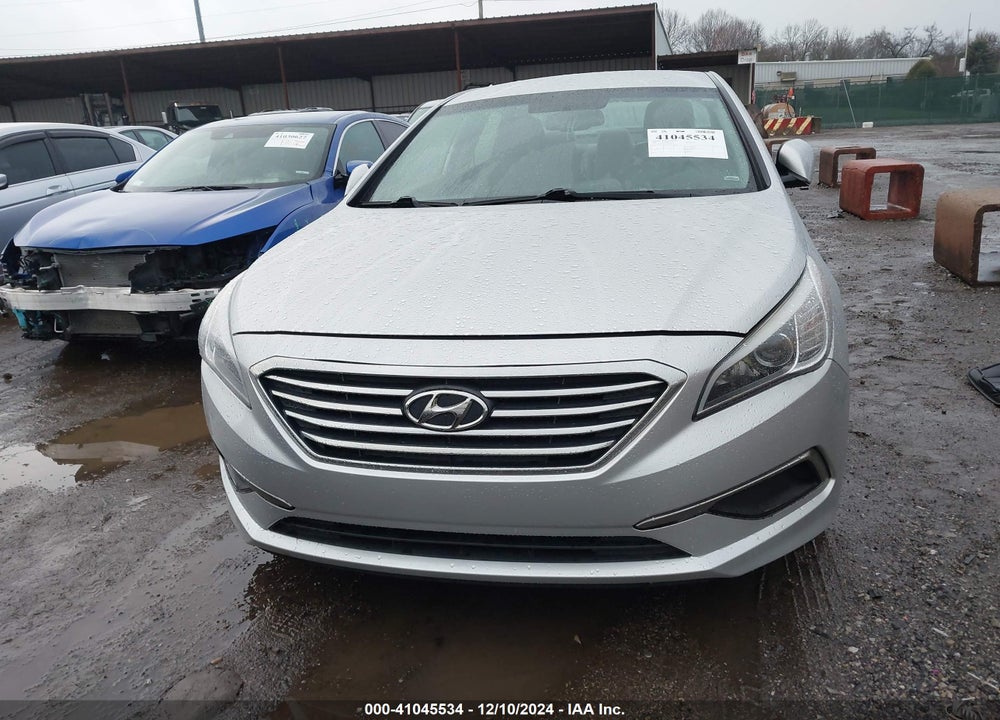 2016 HYUNDAI SONATA SE VIN: 5NPE24AF9GH371097