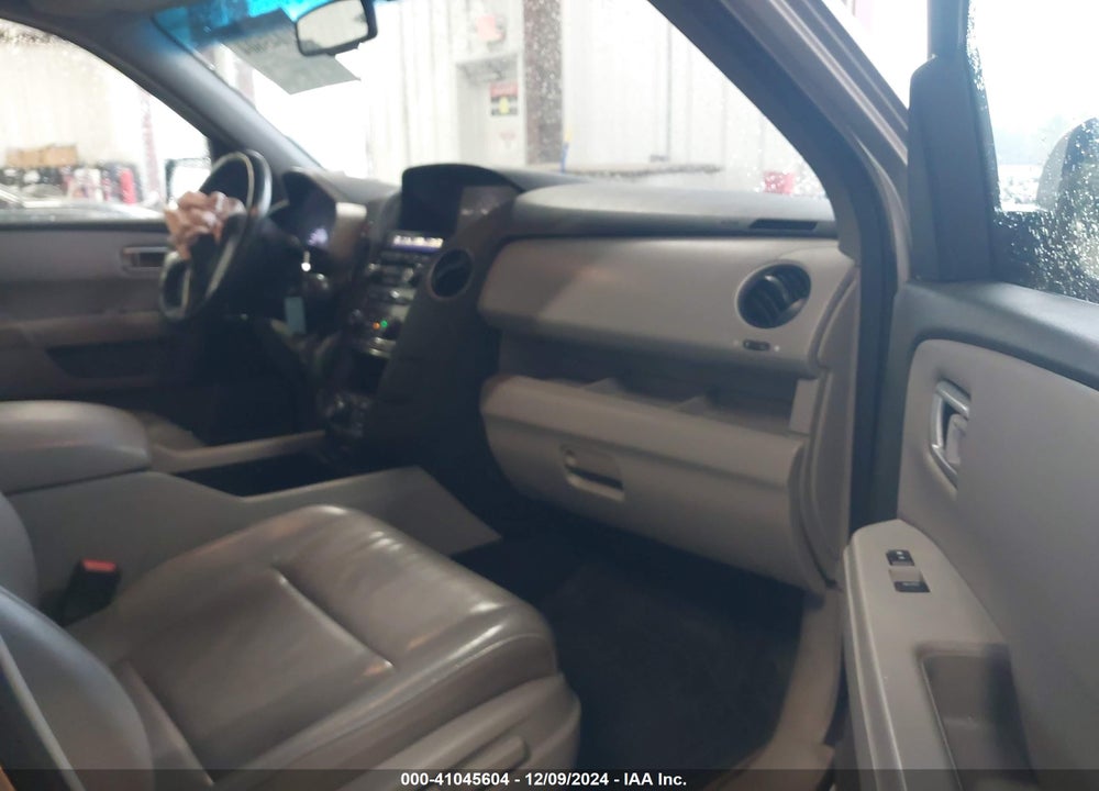 2013 HONDA PILOT VIN: 5FNYF4H76DB067204