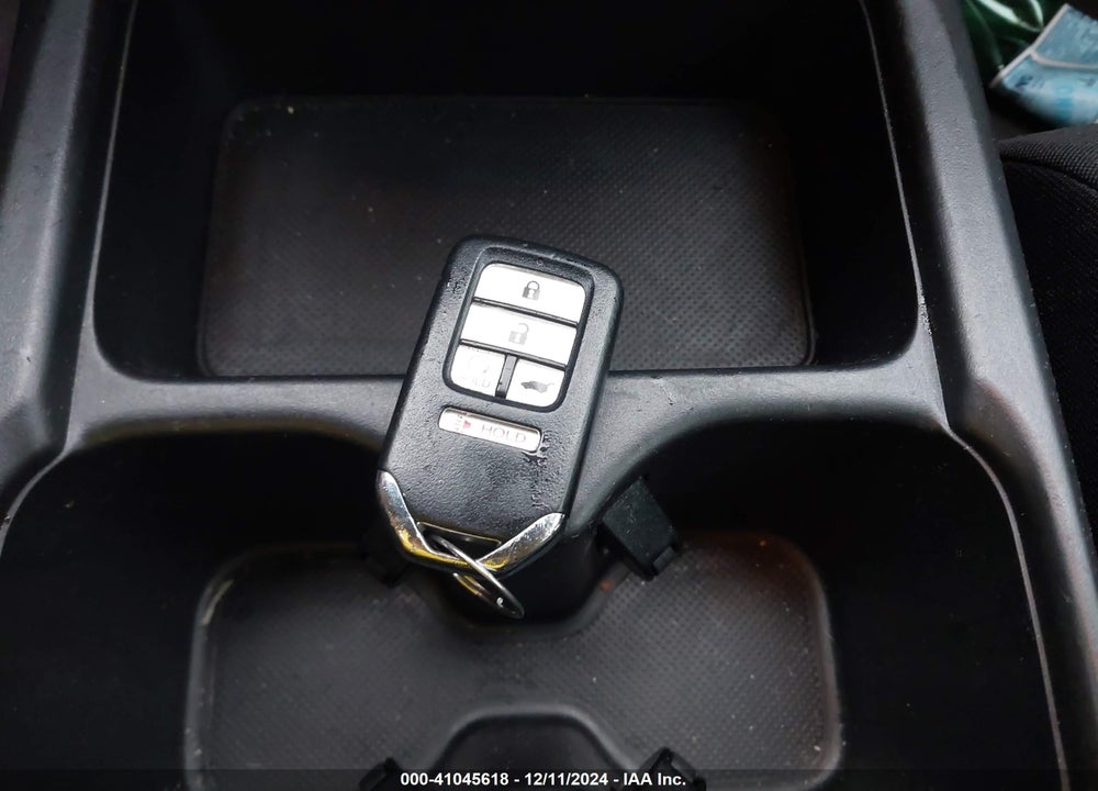 2022 HONDA CR-V VIN: 7FARW2H58NE000102