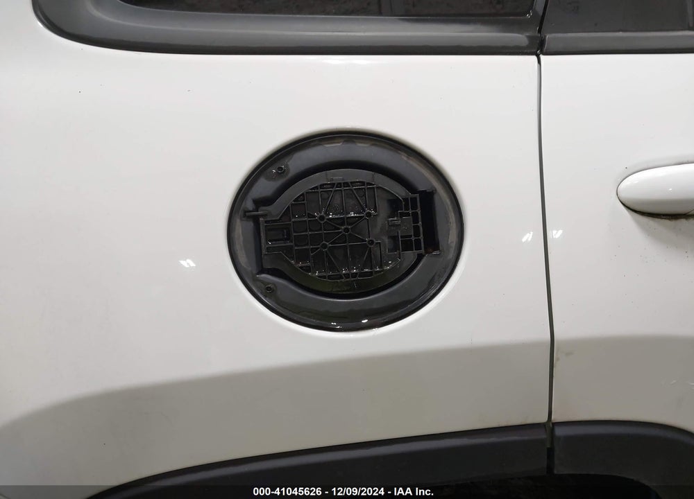 2016 JEEP CHEROKEE ALTITUDE VIN: 1C4PJMCB1GW181875