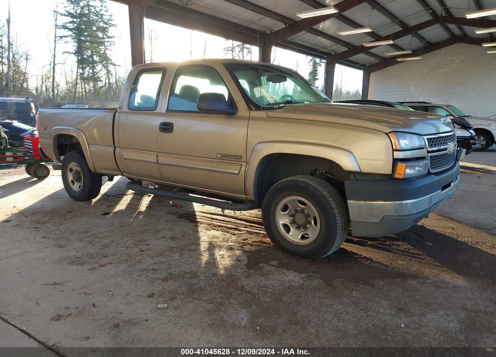 2005 CHEVROLET SILVERADO 2500HD LS VIN: 1GCHK29U65E117199