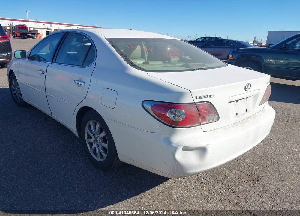 2002 LEXUS ES 300 VIN: JTHBF30G625037144