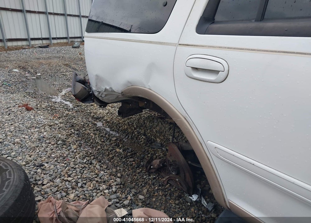 1999 FORD EXPEDITION EDDIE BAUER/XLT VIN: 1FMRU17L6XLA61777