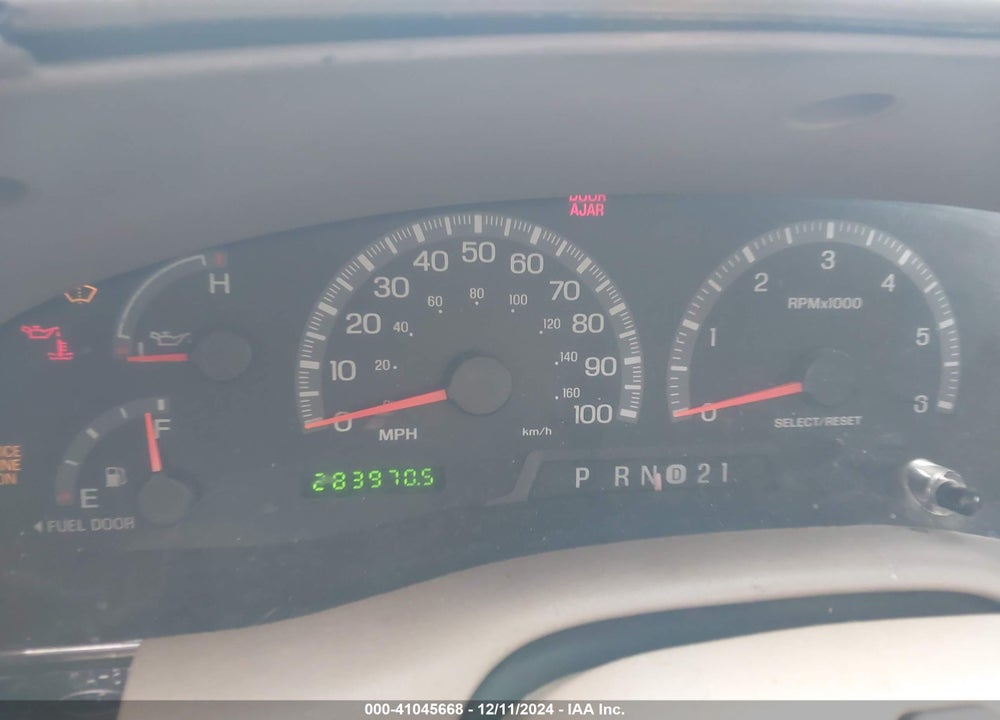 1999 FORD EXPEDITION EDDIE BAUER/XLT VIN: 1FMRU17L6XLA61777