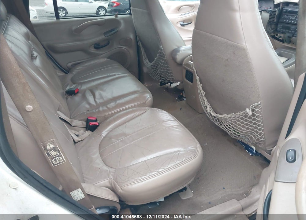 1999 FORD EXPEDITION EDDIE BAUER/XLT VIN: 1FMRU17L6XLA61777