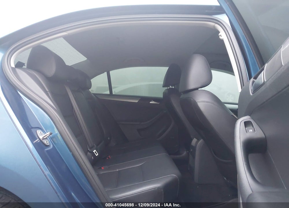 2017 VOLKSWAGEN JETTA 1.4T SE VIN: 3VWDB7AJ9HM316028