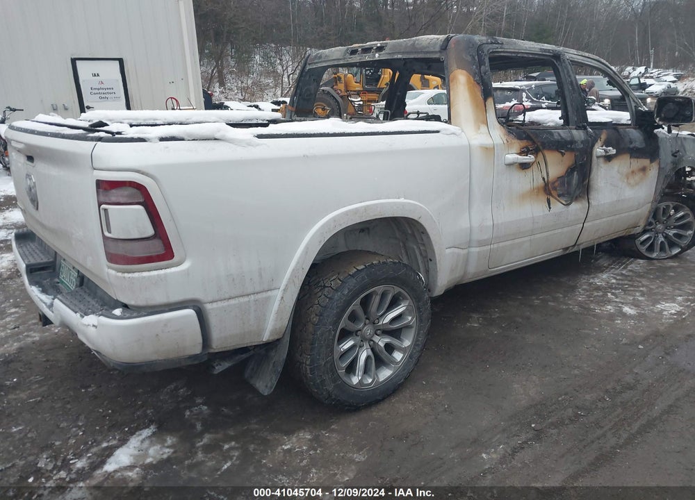 2019 RAM 1500 LAIE  4X4 5'7 BOX VIN: 1C6SRFJT8KN728396