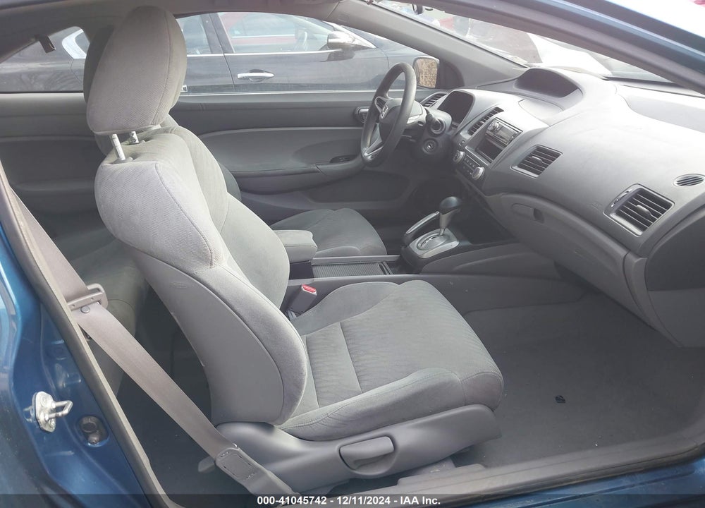 2010 HONDA CIVIC LX VIN: 2HGFG1B60AH509162