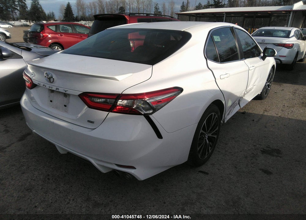 2018 TOYOTA CAMRY SE VIN: 4T1B11HK0JU650941