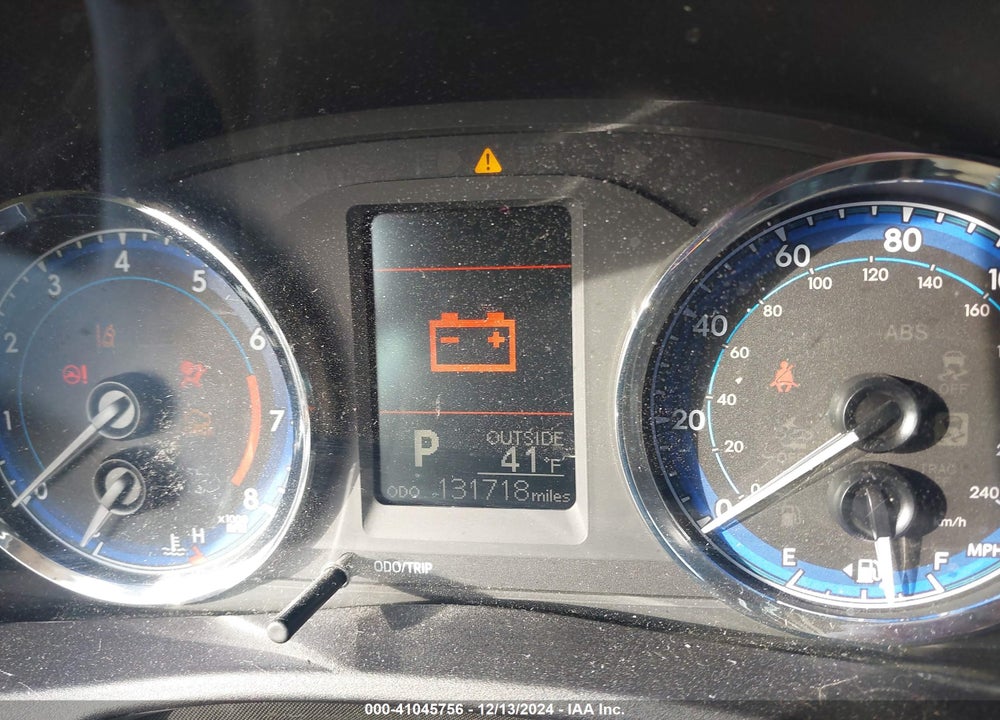 2018 TOYOTA COROLLA LE VIN: 2T1BURHE5JC013108
