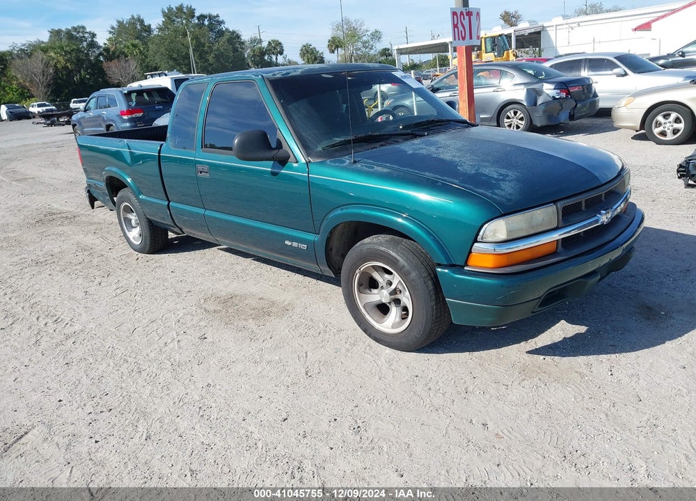 1998 CHEVROLET S-10 LS FLEETSIDE VIN: 1GCCS1943W8213442