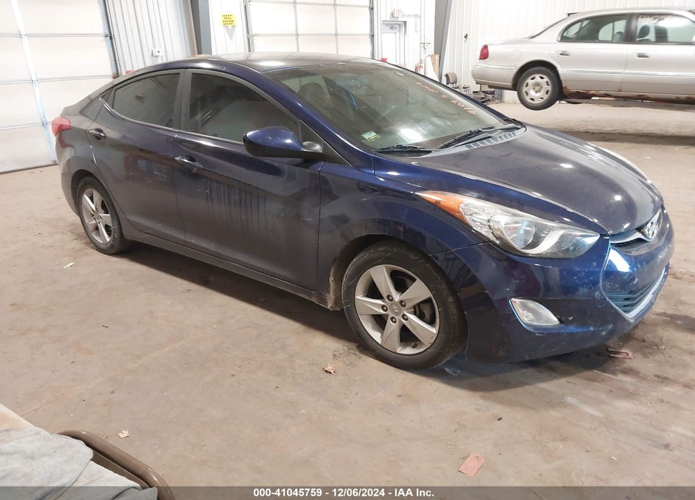 2013 HYUNDAI ELANTRA GLS VIN: 5NPDH4AE9DH440111