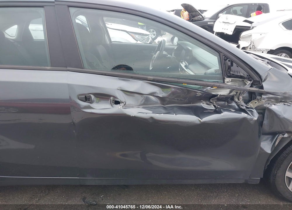 2021 KIA FORTE LXS VIN: 3KPF24AD7ME329949
