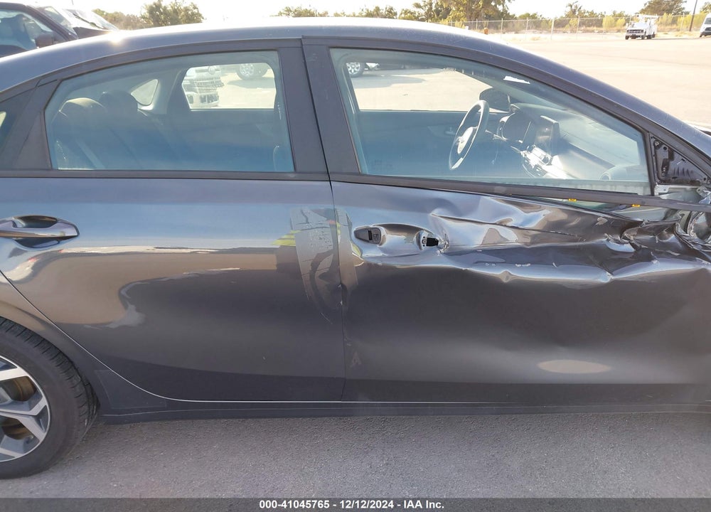 2021 KIA FORTE LXS VIN: 3KPF24AD7ME329949
