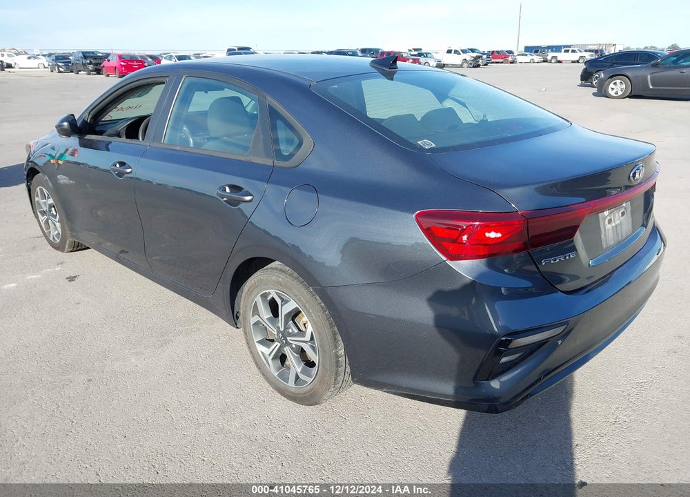 2021 KIA FORTE LXS VIN: 3KPF24AD7ME329949