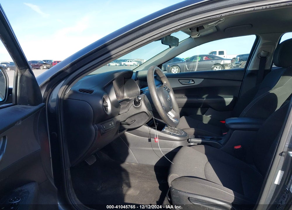 2021 KIA FORTE LXS VIN: 3KPF24AD7ME329949