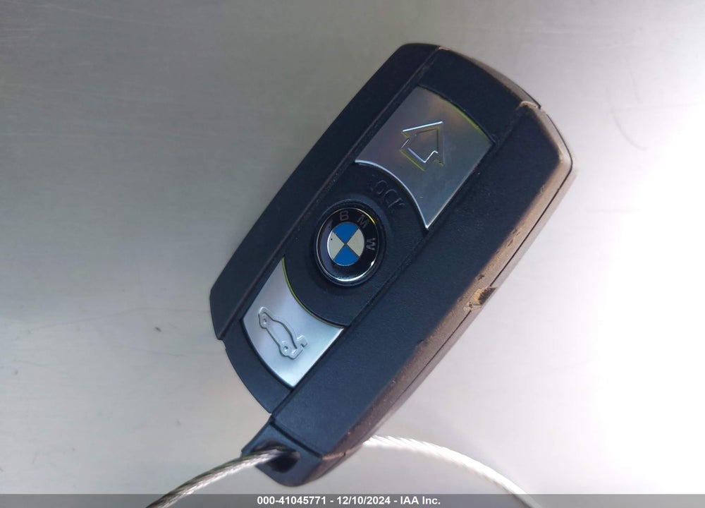 2011 BMW M3 VIN: WBSPM9C57BE203822